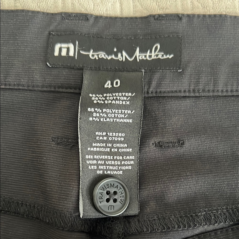 TravisMathew Black Flat Front Golf Pants Men size 40